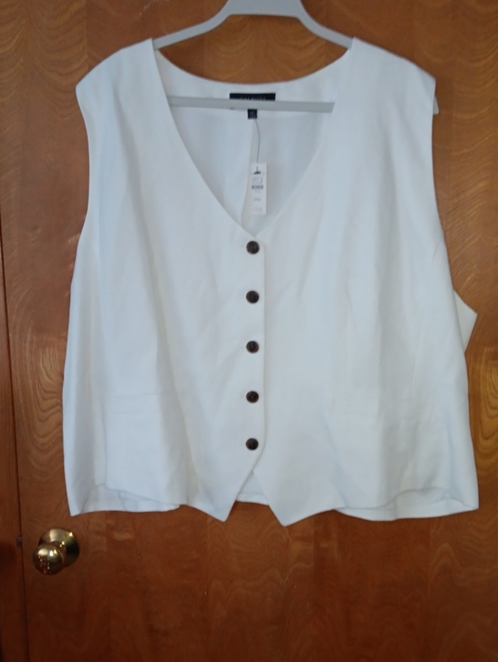 Linen blend V-Neck Button Front White Vest